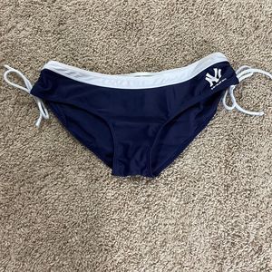 New York Yankee’s Bikini Bottoms Size Medium